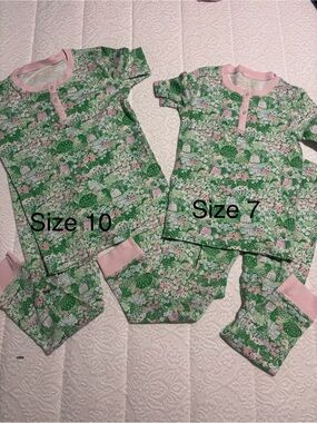 The Beaufort Bonnet Company Green Floral Kids Pajama Sets with Pink Trim